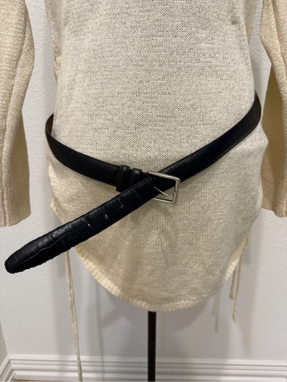 Classic Black Croc-Embossed Leather Belt